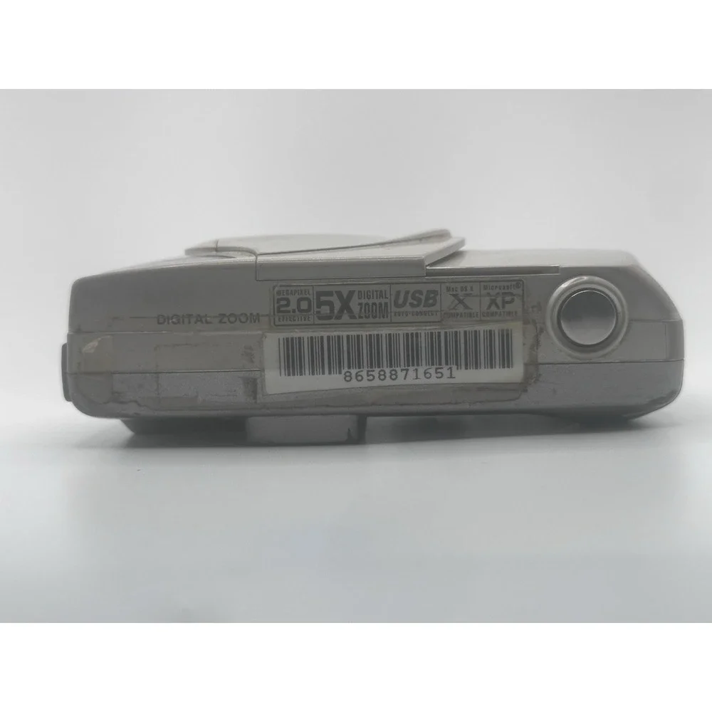 Olympus Camedia D-380 2.0MP Digital Camera Silver Untested For Parts Repair